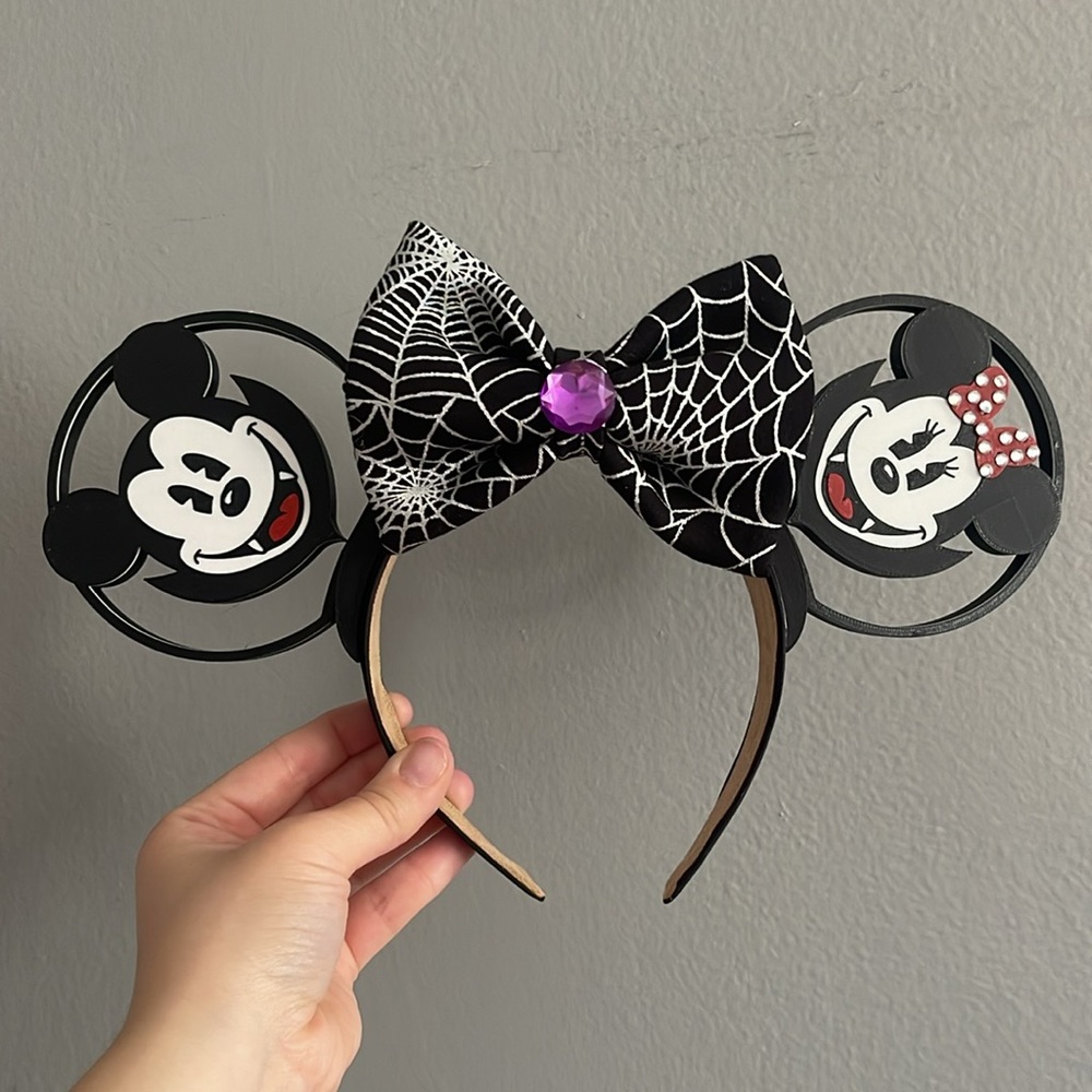 Disney Minnie and Mickey custom Spooky Vampire Halloween Ears Disneyland